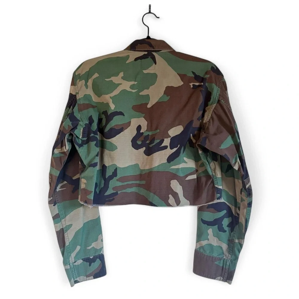 Vintage Cropped Camo Army Jacket 20.5 x 18